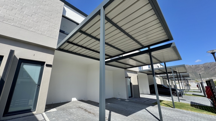 2 Bedroom Property for Sale in Gordons Bay Central Western Cape